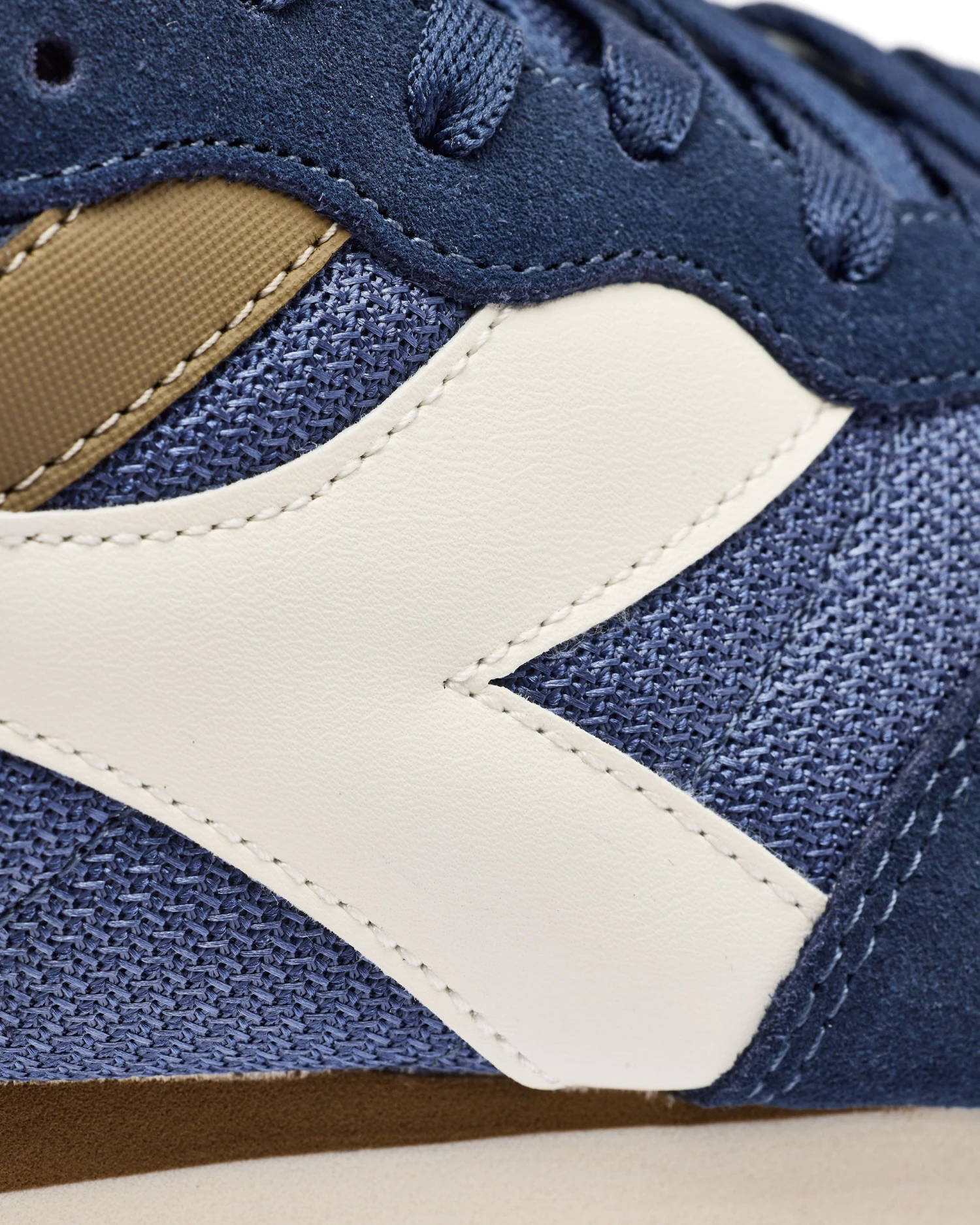 Weekend Offender Diadora Camaro Trainers Night Blue 5 Weekend Offender Diadora Camaro Trainers Night Blue - Image 5