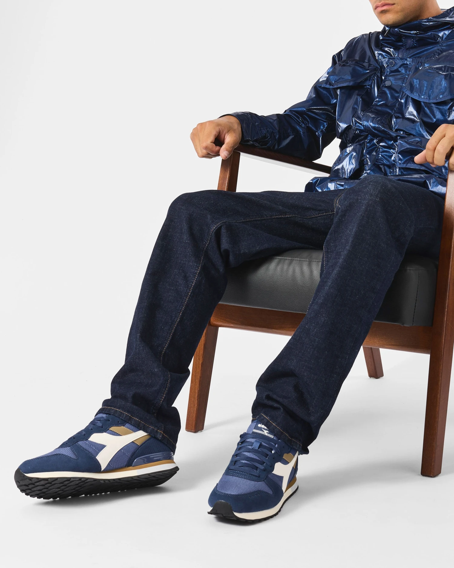 Weekend Offender Diadora Camaro Trainers Night Blue 2 Weekend Offender Diadora Camaro Trainers Night Blue - Image 2