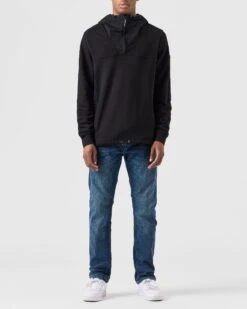Weekend Offender Hamilton Hoodie Black -Weekend Offender HDAW2309 HAMILTON BLACK 0159 MODEL