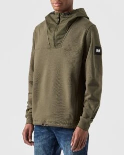 Weekend Offender Hamilton Hoodie Dark Green -Weekend Offender HDAW2309 HAMILTON DARK GREEN 0153 MODEL