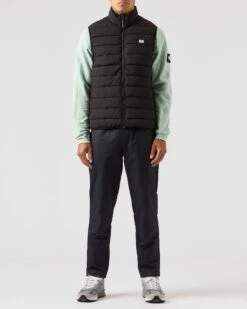 Weekend Offender Gacha Padded Gilet Black -Weekend Offender JKAW2306 GACHA BLACK 0677 MODEL
