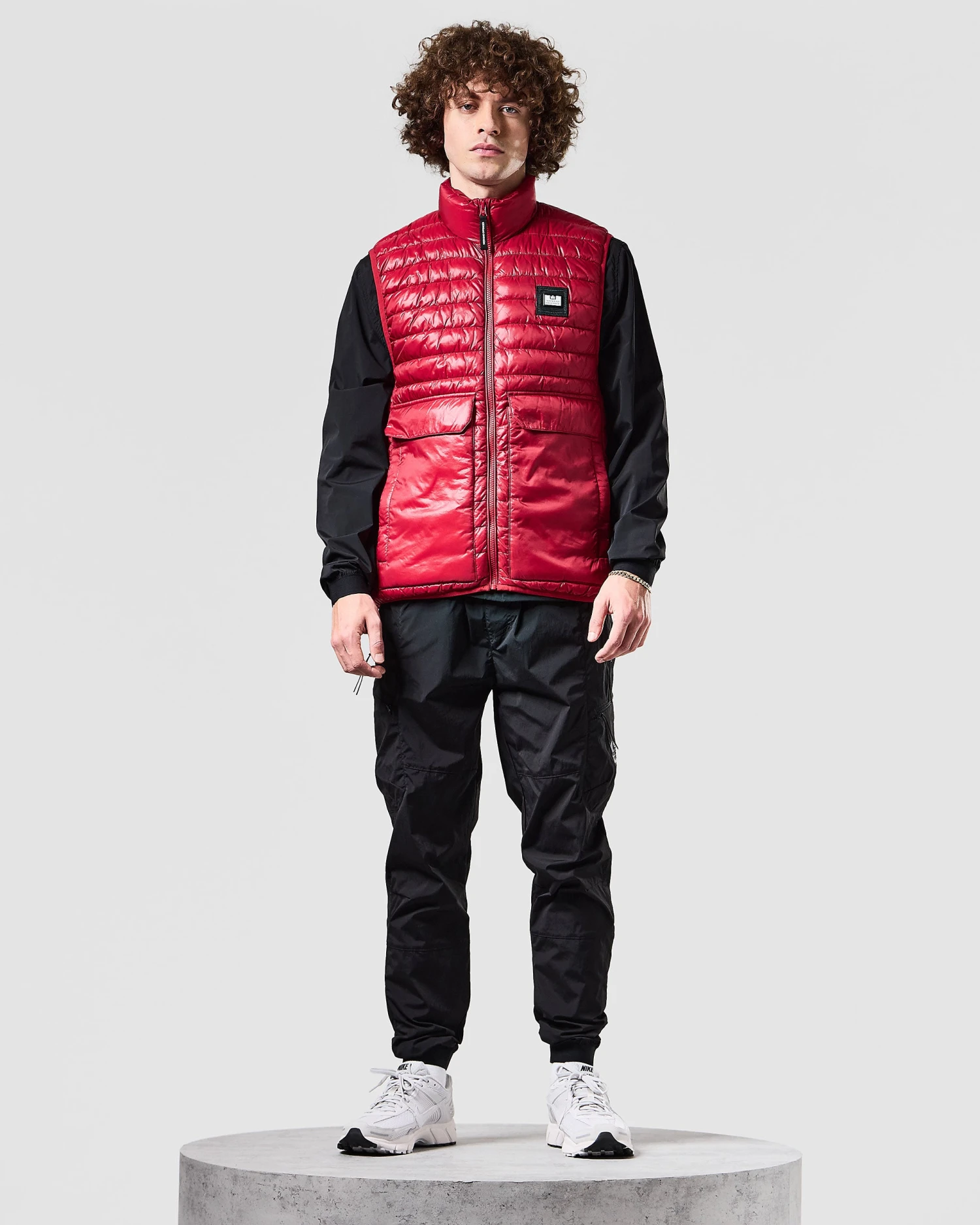 Weekend Offender Scardina Packable Gilet Scarlet Red 3 Weekend Offender Scardina Packable Gilet Scarlet Red - Image 3