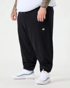 Weekend Offender Jakarta Jogger Pants Black - Plus Size -Weekend Offender JPAW22 07 JAKARTA PLUS BLACK 2497 MODEL 63efcbbb b576 4741 b0bc 0fd8417efcec