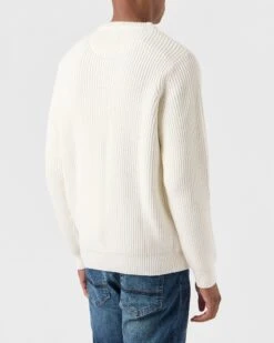 Weekend Offender Couto Knitted Sweater Winter White -Weekend Offender KWAW2307 COUTO WINTER WHITE 0035 MODEL