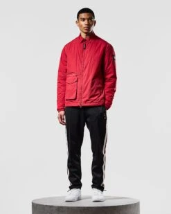 Weekend Offender Vinnie Thermo Over-Shirt Scarlet Red 9 Weekend Offender Vinnie Thermo Over-Shirt Scarlet Red -Weekend Offender OSAW2315 VINNIE THERMO SCARLET 1489 MODEL