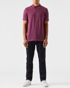 Weekend Offender Rivas Polo Shirt Deep Plum -Weekend Offender POAW2312 RIVAS DEEP PLUM 0567 MODEL