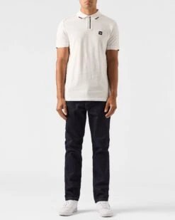 Weekend Offender Rivas Polo Shirt Winter White -Weekend Offender POAW2312 RIVAS WHITE 0598 MODEL