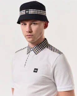 Weekend Offender Costa Polo Shirt White 7 Weekend Offender Costa Polo Shirt White -Weekend Offender POSS2405 COSTA WHITE 6129 MODEL e8850f10 1572 4c71 aec3 d513100e724a