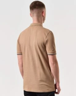 Weekend Offender Sakai Polo Shirt Cognac Brown -Weekend Offender POSS2406 SAKAI COGNAC 6294 MODEL