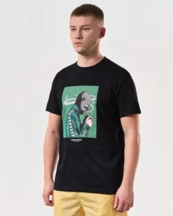 Weekend Offender Fumo Graphic T-Shirt Black -Weekend Offender PTSS2409 FUMO BLACK 6261 MODEL