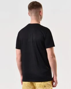 Weekend Offender Fumo Graphic T-Shirt Black -Weekend Offender PTSS2409 FUMO BLACK 6262 MODEL