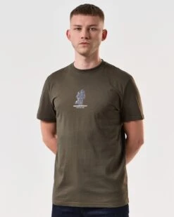 Weekend Offender Reggie Graphic T-Shirt Castle Green 10 Weekend Offender Reggie Graphic T-Shirt Castle Green -Weekend Offender PTSS2411 REGGIE CASTLE GREEN 6189 MODEL