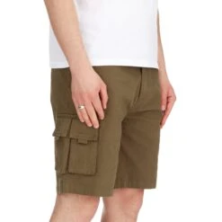 Weekend Offender Mascia Cargo Shorts Conifer -Weekend Offender SS21 STSS21 02 MASCIA CONIFER MODEL ANGLE 2