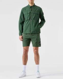 Weekend Offender Formella Garment Dye Over-Shirt Dark Green -Weekend Offender STSS2319 FARACI DARK GREENOSSS2312 FORMELLA DARK GREEN 5651 MODEL