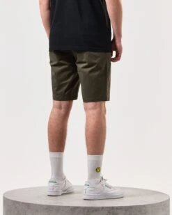 Weekend Offender Ivan Chino Shorts Castle Green -Weekend Offender STSS24 IVAN CASTLE GREEN 6378 MODEL