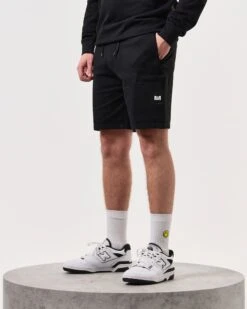 Weekend Offender Hawkins Jogger Shorts Black -Weekend Offender STSS2401 HAWKINS BLACK 6350 MODEL