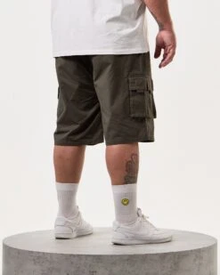 Weekend Offender Mascia Cargo Shorts Castle Green - Plus Size -Weekend Offender STSS2404X MASCIA DARK GREEN 8093 PLUS