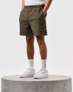 Weekend Offender Caleta Shorts Castle Green -Weekend Offender STSS2422 CALETA CASTLE GREEN 4239 MODEL