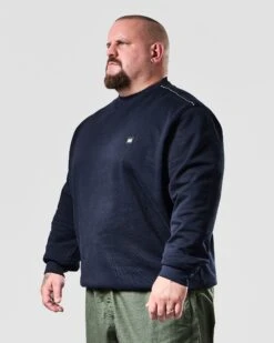Weekend Offender Vega Sweatshirt Navy/House Check - Plus Size -Weekend Offender SWAW2302 VEGA NAVY 1105 MODEL