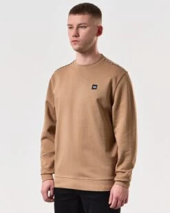 Weekend Offender Vega Sweatshirt Cognac Brown -Weekend Offender SWSS2404 VEGA COGNAC 6337 MODEL