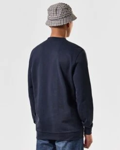 Weekend Offender Vega Sweatshirt Navy -Weekend Offender SWSS2404 VEGA NAVY 4446 MODEL