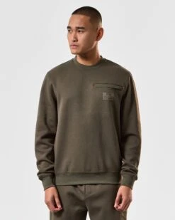 Weekend Offender Paraiso Sweatshirt Castle Green -Weekend Offender SWSS2409 PARAISO CASTLE GREEN 4223 MODEL