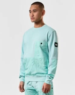 Weekend Offender Sirenko Pocket Sweatshirt Celeste Green 8 Weekend Offender Sirenko Pocket Sweatshirt Celeste Green -Weekend Offender SWSS2410 SIRENKO CELESTE 4176 MODEL