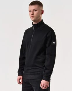 Weekend Offender Kraviz Quarter Zip Sweatshirt Black -Weekend Offender SWSS2411 KRAVIZ BLACK 6359 MODEL
