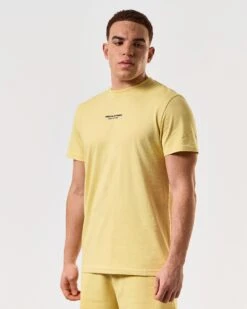 Weekend Offender Millergrove T-Shirt Butter Yellow/Navy -Weekend Offender TSSS2402 MILLERGROVE BUTTER 5183 MODEL