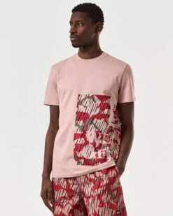 Weekend Offender Noosa T-Shirt Blaze Red Rain Camo -Weekend Offender TSSS2410 NOOSA CAMO BLAZE RAIN 6902